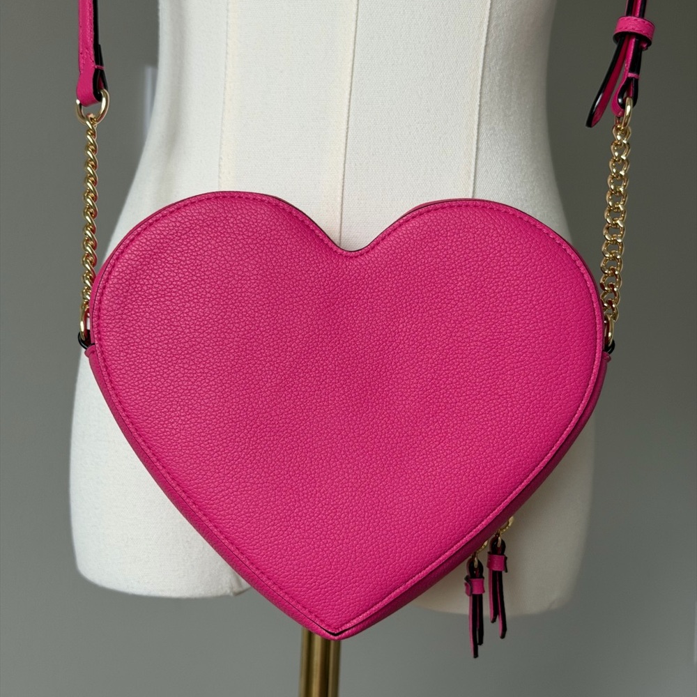 Victoria's Secret Heart Crossbody Bag - Hot Pink - Picture 6 of 15